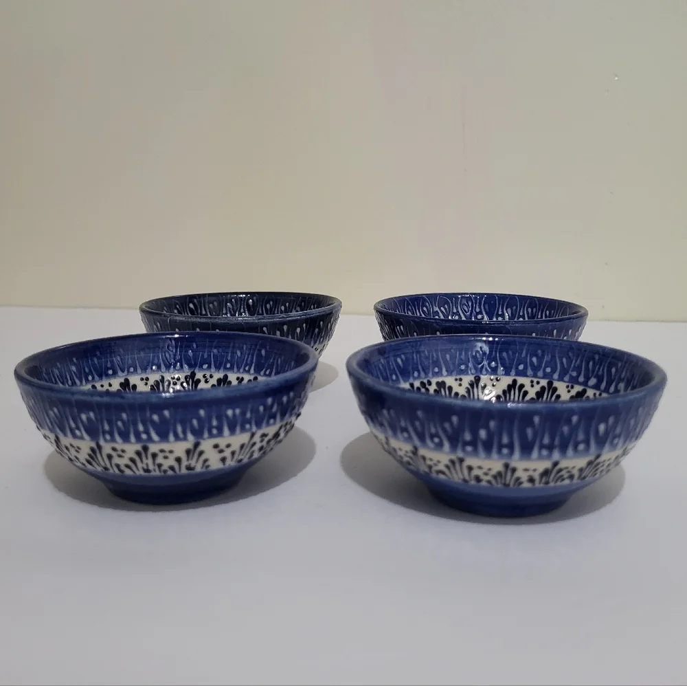 Natto Tulay Set of Four Small Spice Bowls Handainted New